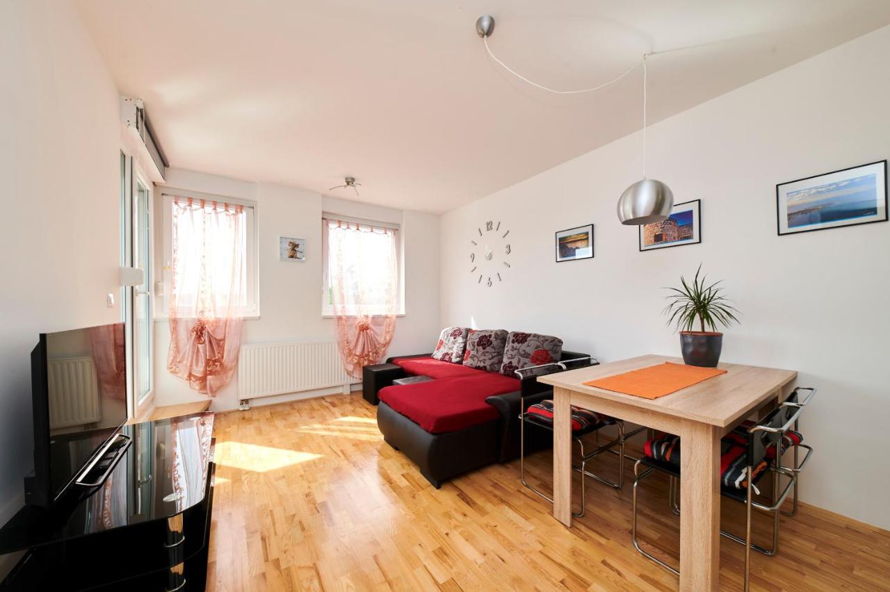 Apartmán De Cero Umag Exteriér fotografie